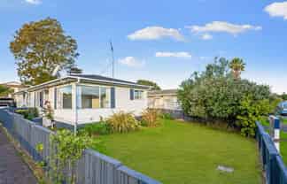 1/17 Hoturoa Place, Weymouth