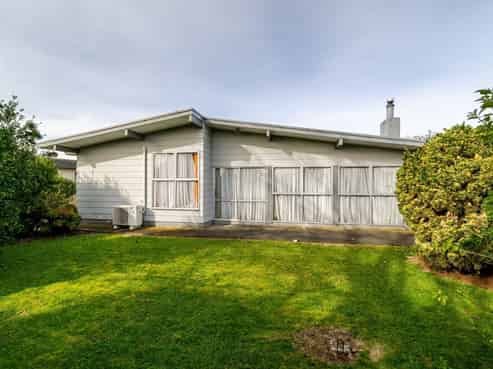 21 John F Kennedy Drive, Milson