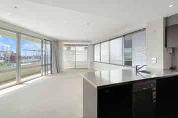 506/86 The Strand, Parnell