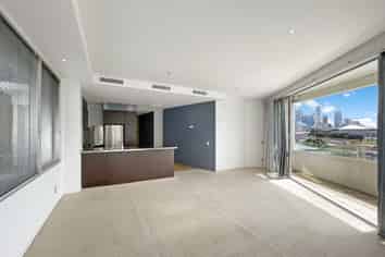 506/86 The Strand, Parnell