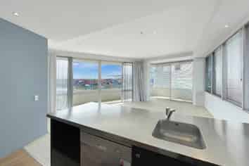 506/86 The Strand, Parnell