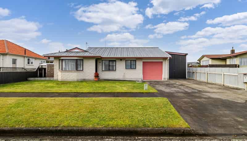 1 Pinedale Parade, Milson