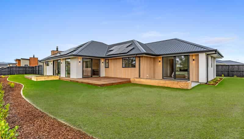 7 Farmview Lane, Lincoln