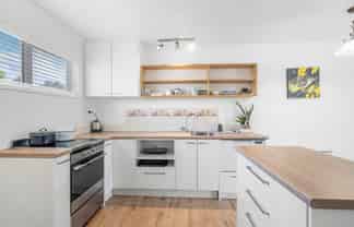16B Beauchamp Street, Tawa