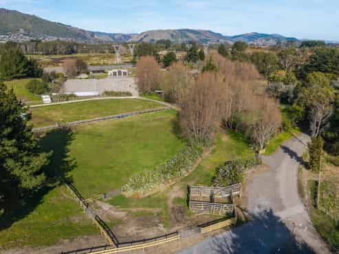 31 End Farm Road , Waikanae
