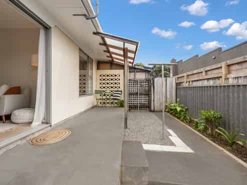 3/32 Fowlds Avenue, Sandringham