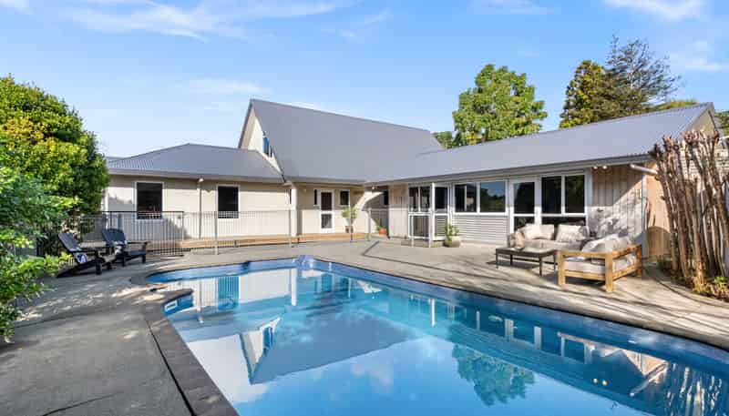 156 Valley View Road, Otaika