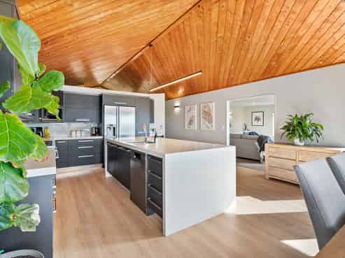 156 Valley View Road, Otaika