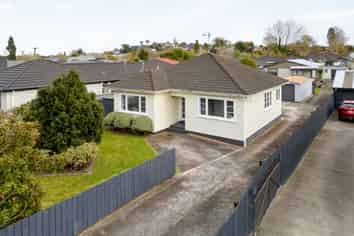 124 Rifle Range Road, Dinsdale