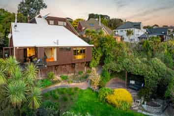 245 Cannon Hill Crescent, MOUNT PLEASANT