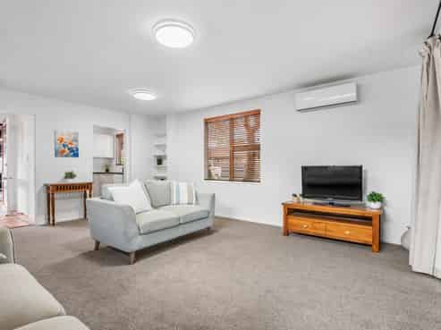 9 Pohutukawa Place, Ellerslie