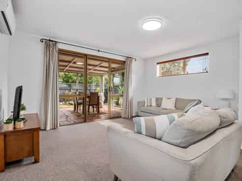 9 Pohutukawa Place, Ellerslie