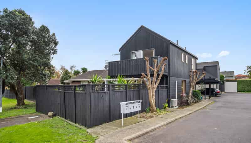 9 Pohutukawa Place, Ellerslie