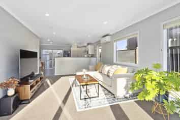 2/1 Murphy Place, Titahi Bay