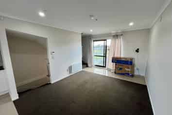 6/8 Kerrs Road, Wiri