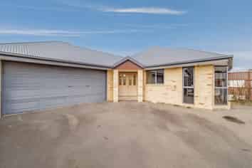 a/62 Ottawa Road, Wainoni