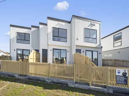 9/12 Clendon Place, Manurewa