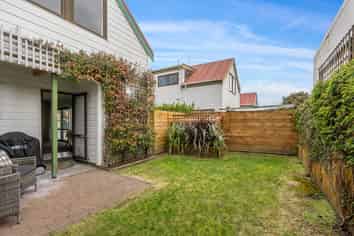 7/58 Cuba Street, Petone