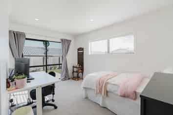 4/28 McKay Drive, Temple View