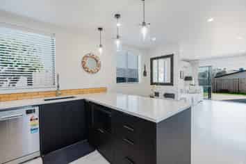 4/28 McKay Drive, Temple View