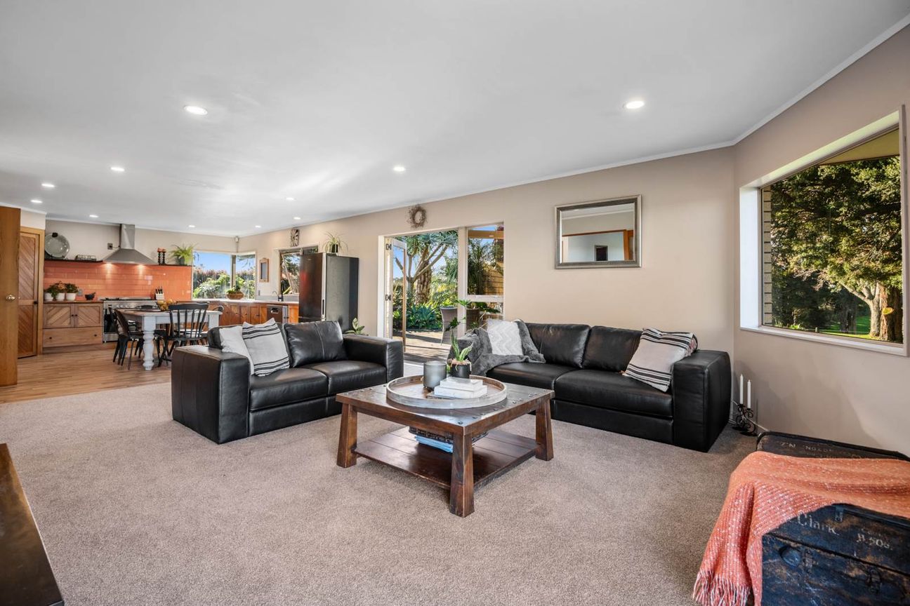 Great Opportunity In Beautiful Karaka - Widok 4
