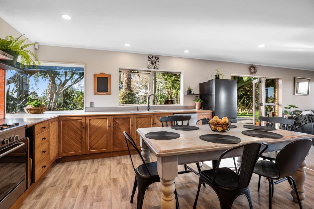 Great Opportunity In Beautiful Karaka - Widok 3