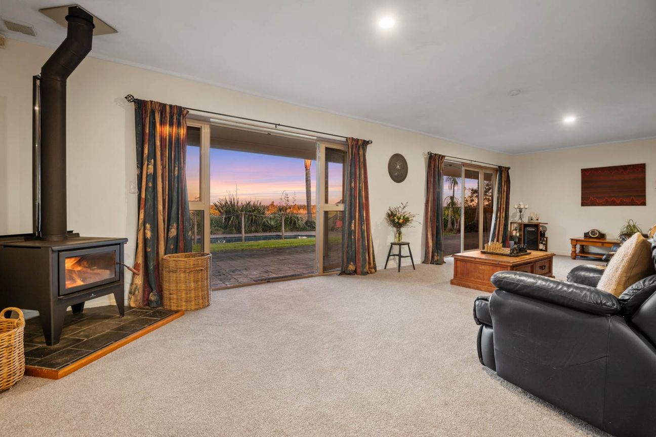 Great Opportunity In Beautiful Karaka - Więcej