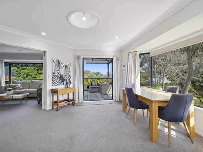 2/7 Waihora Street, Hilltop
