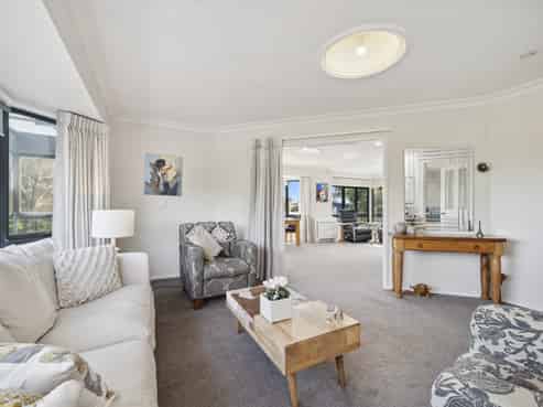 2/7 Waihora Street, Hilltop