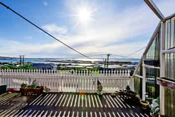 246 Foyle Street, Bluff