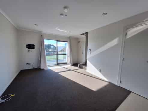 2/8 Kerrs Road, Wiri