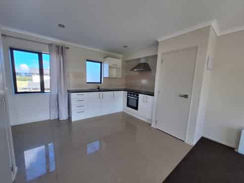 2/8 Kerrs Road, Wiri