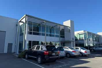 Tidy & Affordable Office Suite – Middleton