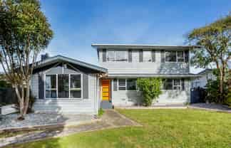 143 California Drive, Totara Park