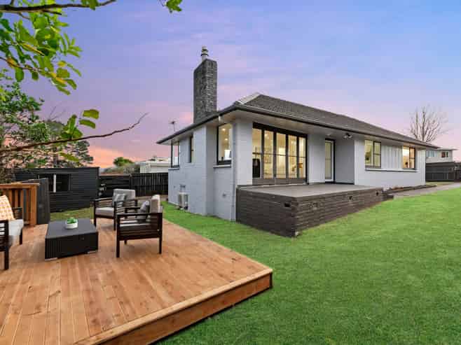20 Chorley Avenue, Massey