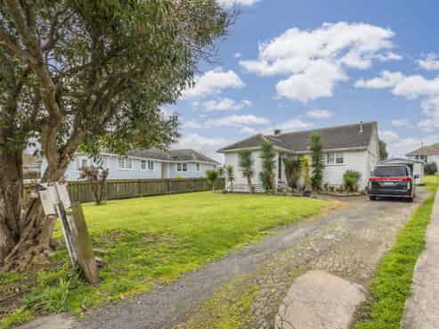 31 Firth Crescent, Otara