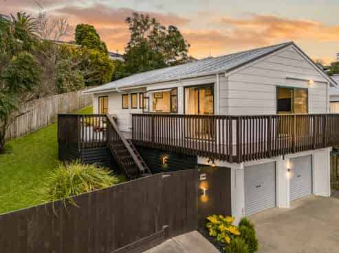 2/69 Trias Road, Totara Vale