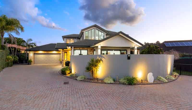 10 Advance Way, Albany