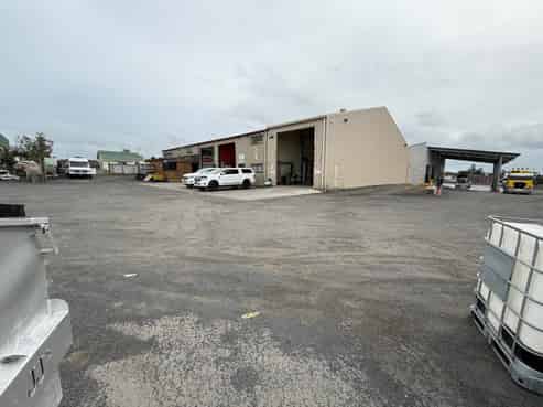 860M² WAREHOUSE ON JOHN
