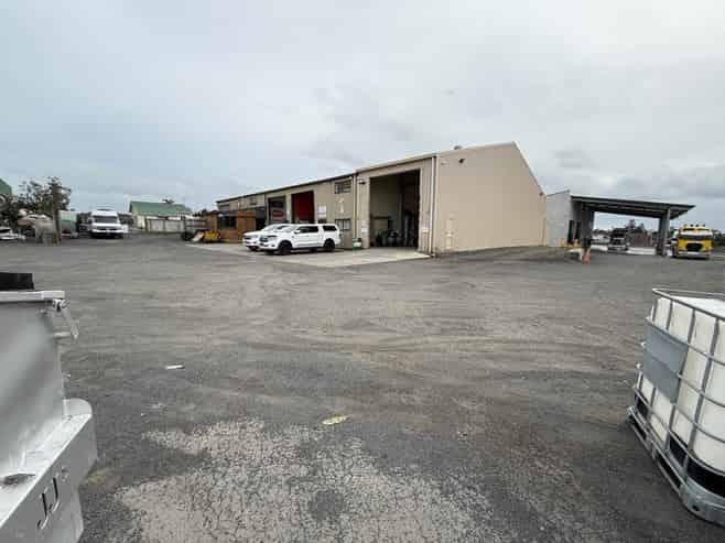 860M² WAREHOUSE ON JOHN
