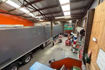 860M² WAREHOUSE ON JOHN
