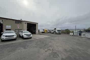 860M² WAREHOUSE ON JOHN
