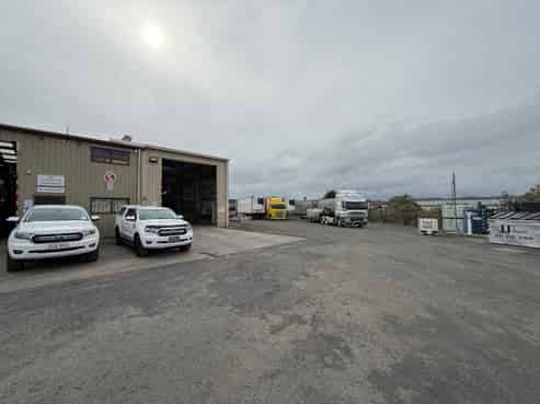 860M² WAREHOUSE ON JOHN
