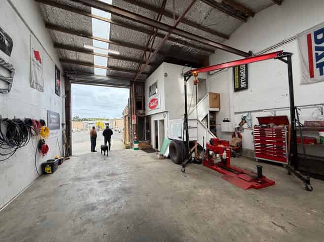 860M² WAREHOUSE ON JOHN
