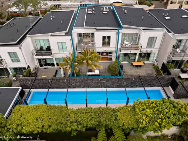 5/258 Hurstmere Road, Takapuna