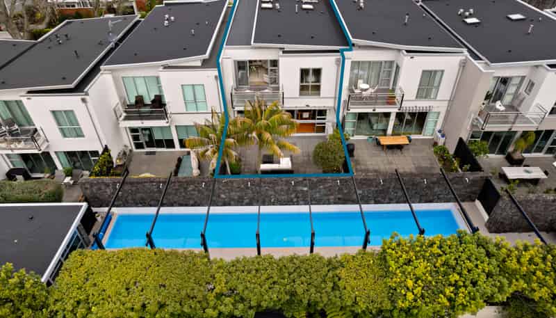 5/258 Hurstmere Road, Takapuna