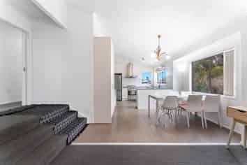 96 Manuka Road, Bayview