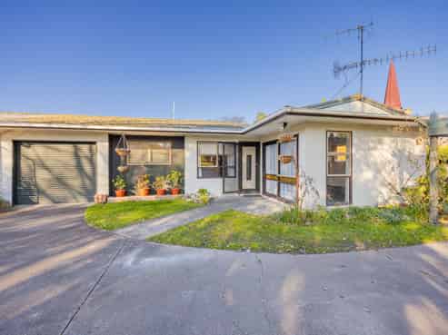 13B Church Street, Waipawa