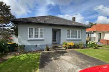 24 Masters Avenue, Hillcrest