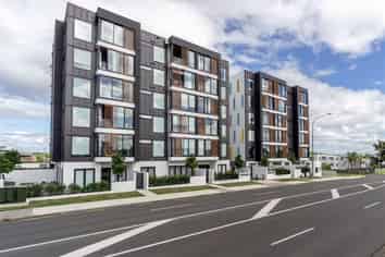107/74 Anzac Street, Takapuna
